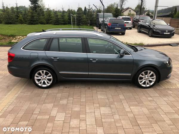 Skoda Superb 2.0 TDI Ambition DSG - 4