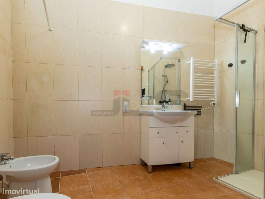 Moradia Térrea em Fenais da Luz: Conforto e Proximidade ao Mar-7