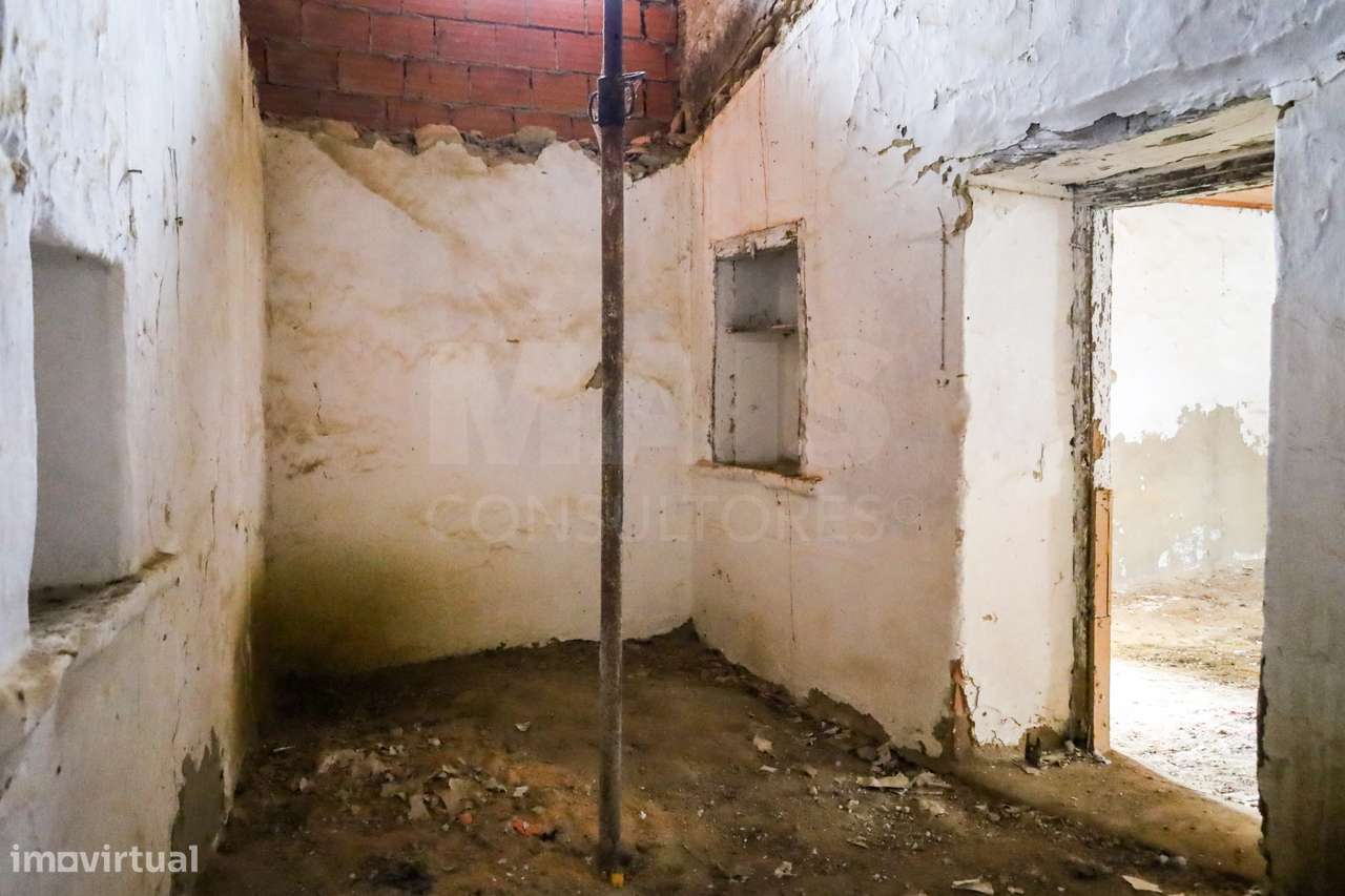 Moradia em Ruína p/ Restauro Bonvizinho - Grande imagem: 5/9
