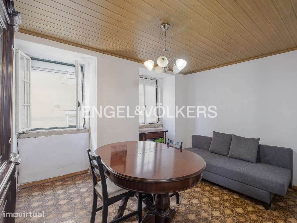 Charmoso T1 para remodelação, no icónico bairro de Alfama - Grande imagem: 1/27