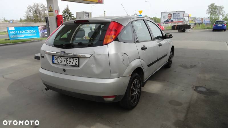 Ford Focus 1.6 Trend - 4