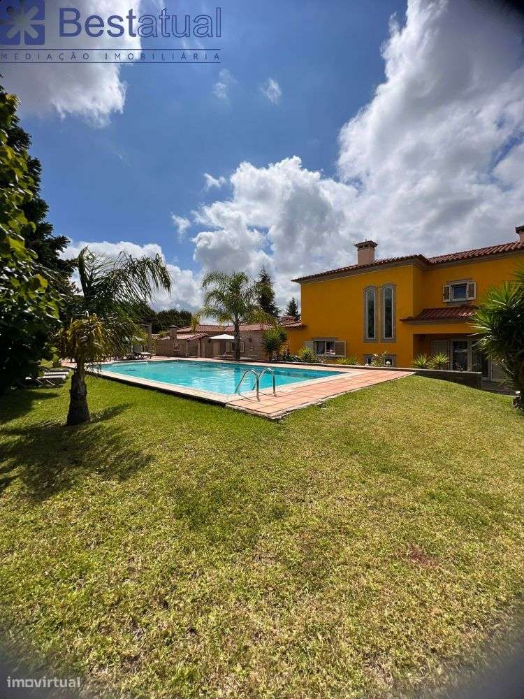 Moradia T4 - 4 Suites - Possib. Permuta - Ribeirão-56