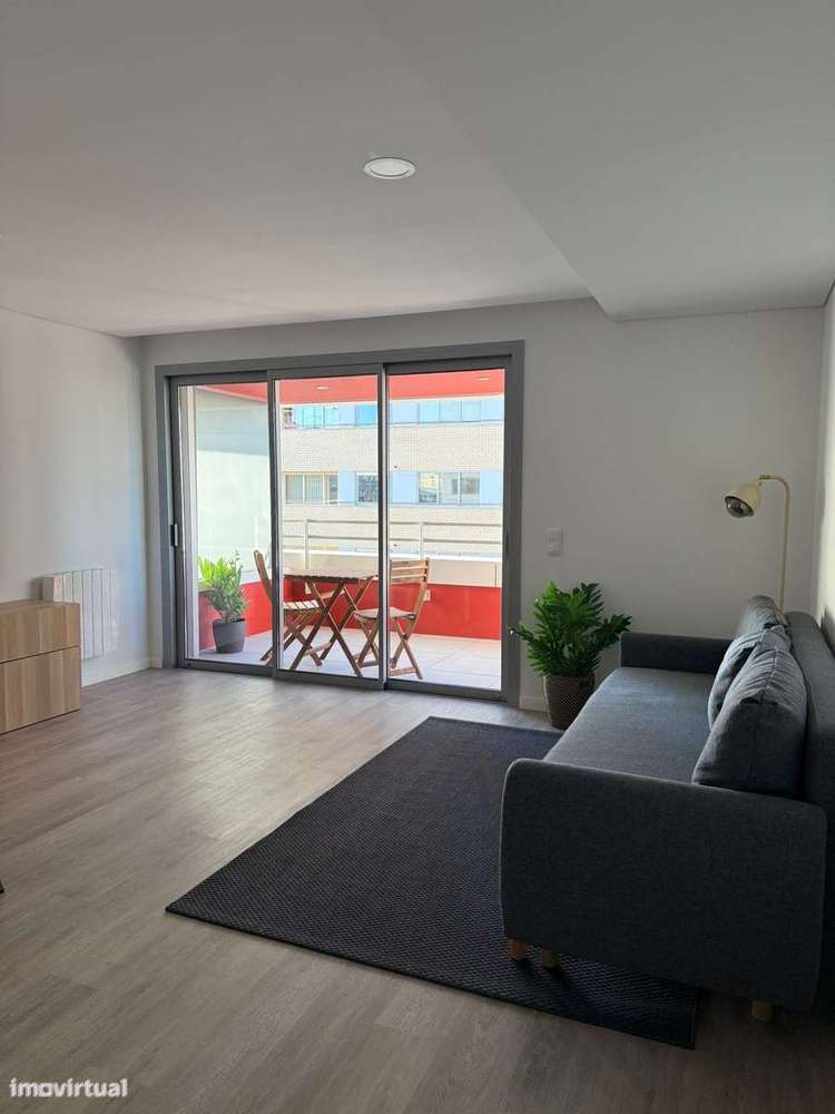 Apartamento novo T1 mobilado - Grande imagem: 1/27