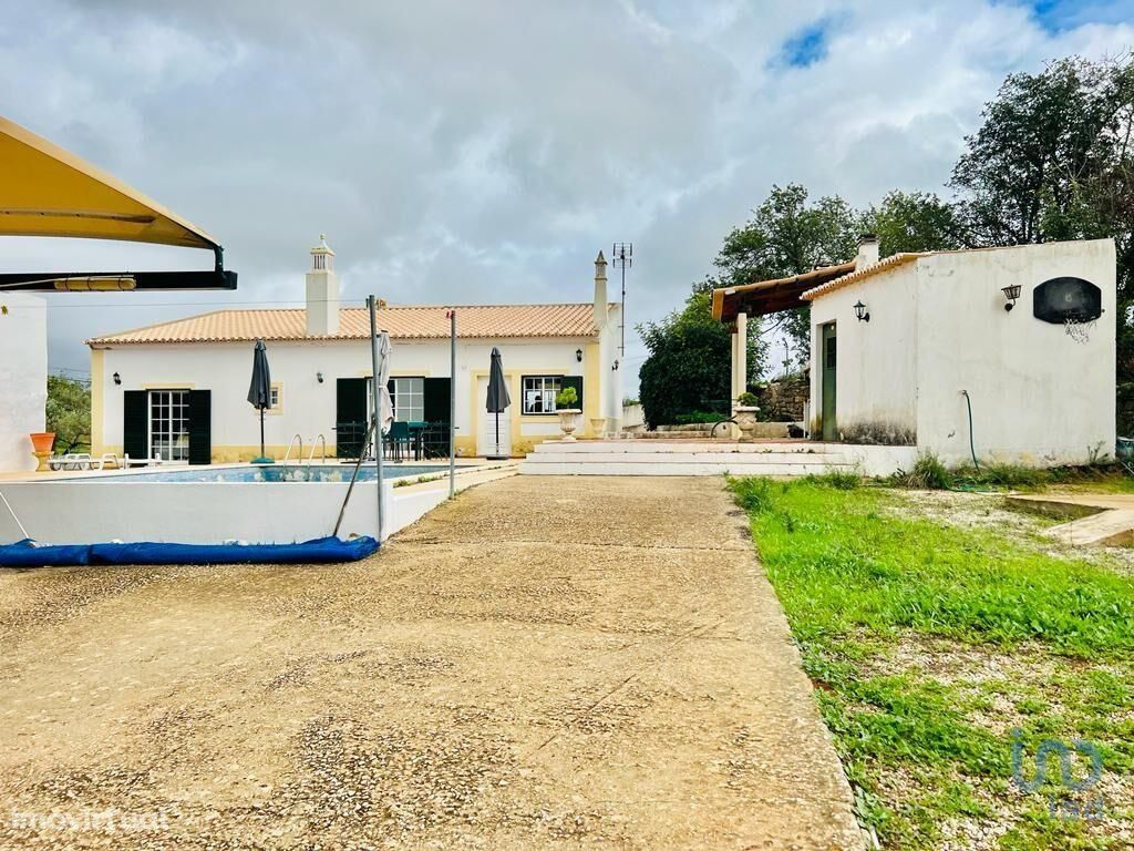 Casa / Villa T5 em Faro de 131,00 m2