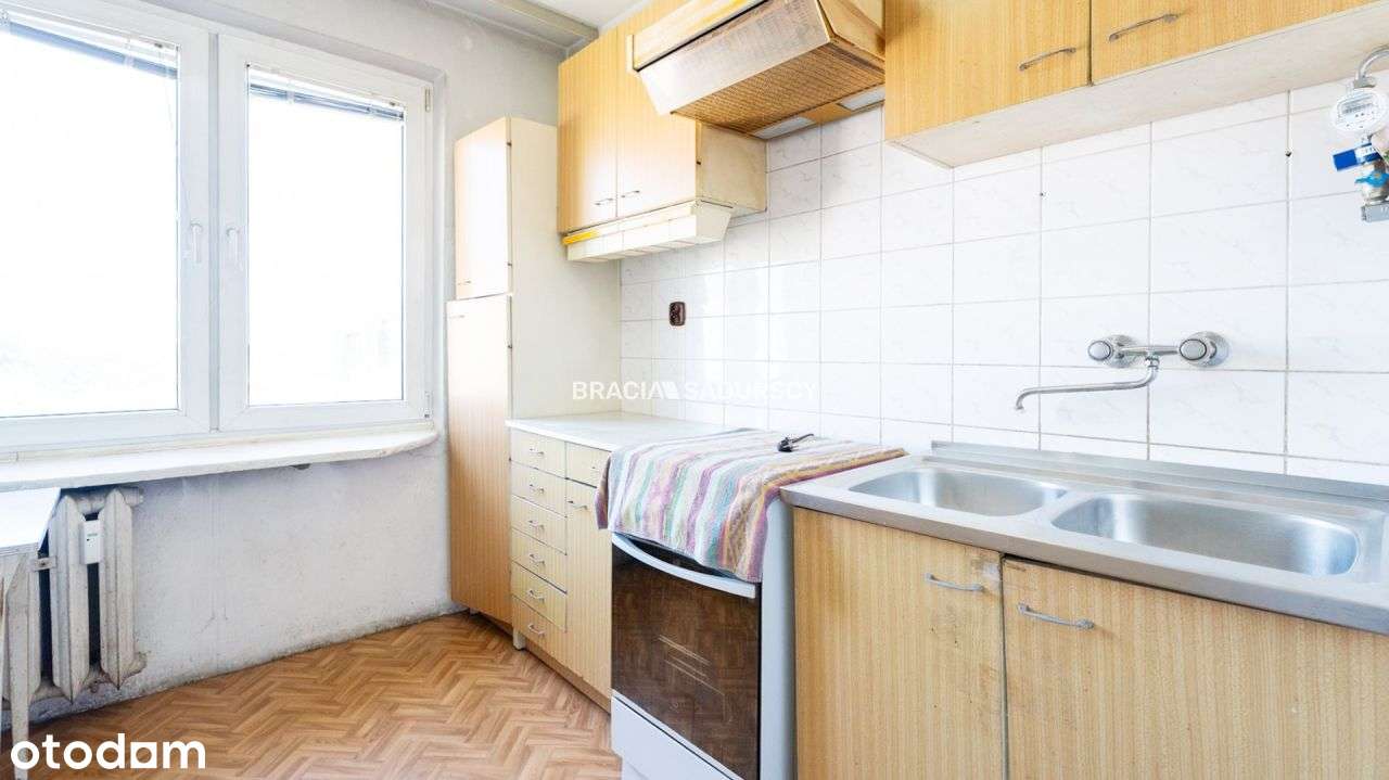 3 pokojowe do remontu os. Piastów-6