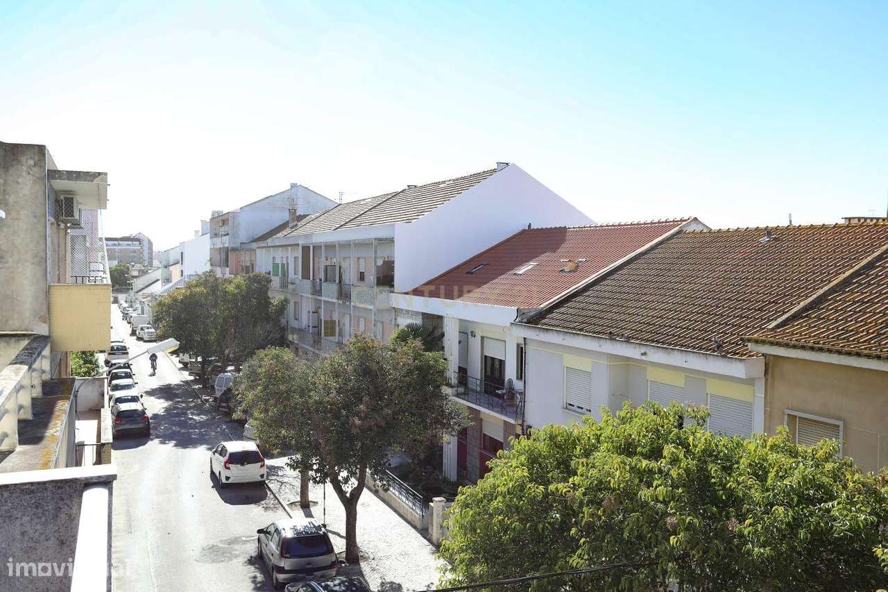 Apartamento T2 em Montijo com Vista para a Cidade-14