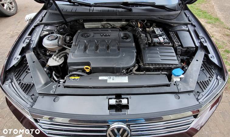 Volkswagen Passat Alltrack 2.0 TDI SCR 4Motion DSG - 9