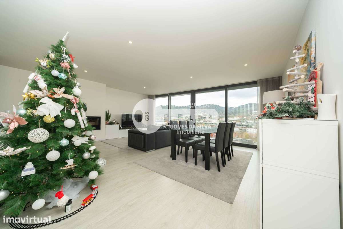 Moradia T3 na Rua do Nascente, Gualtar-11