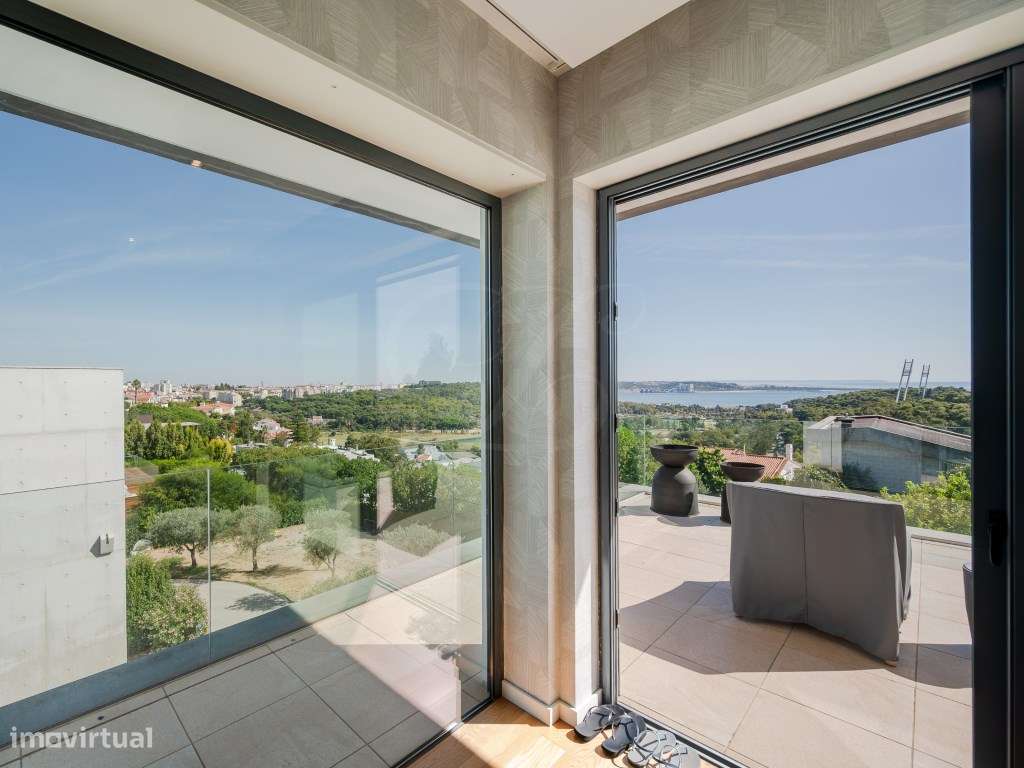 Moradia T8 c/Piscina | Queijas-42