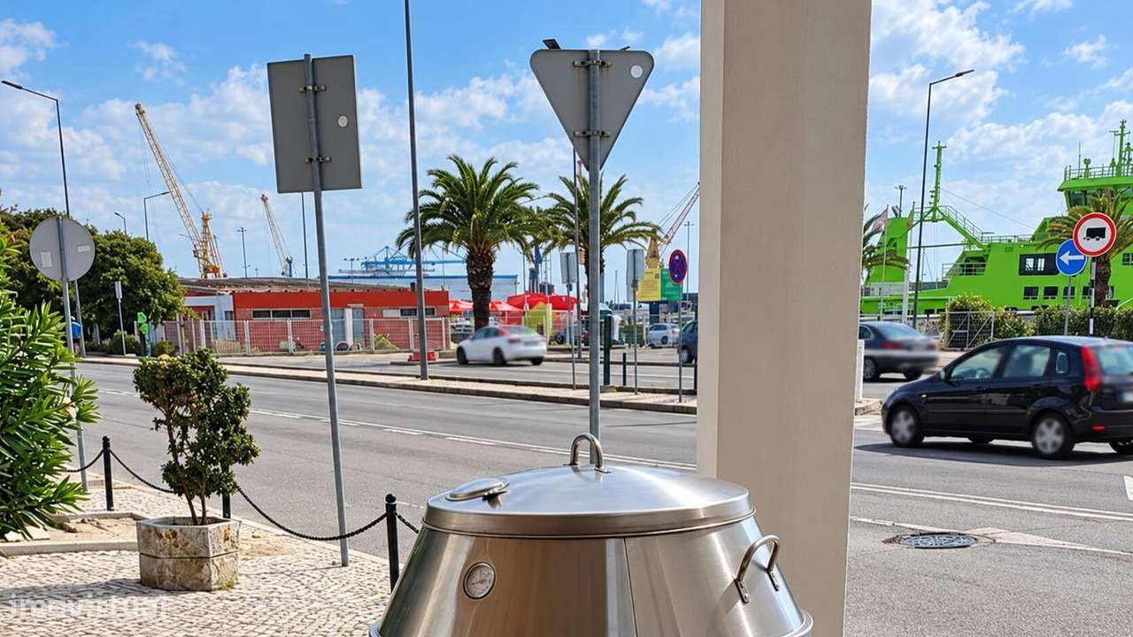 Av. Luísa Todi: Trespasse de Restaurante Pronto a Faturar – Vista Mar-54