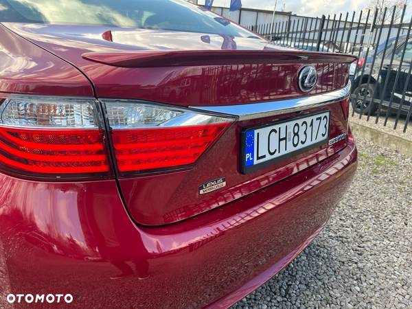 Lexus ES 300h Business Line - 23