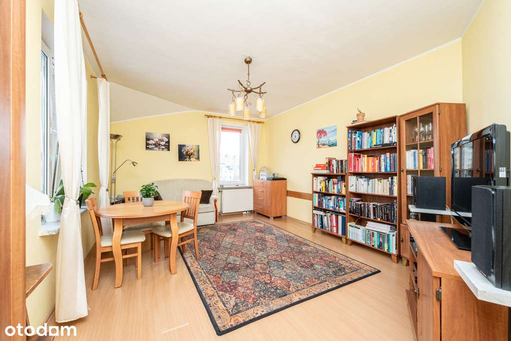 Okazja! Przytulne dwa pokoje niedaleko metra - Pełny obrazek: 2/13