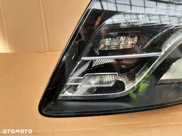 LAMPA LEWY PRZÓD XENON AUDI Q5 8R0 - 2