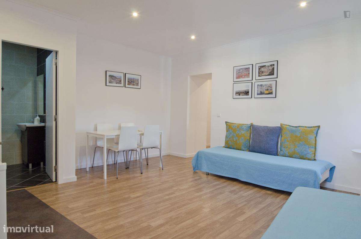 Apartamento com 1 quartos - localizado em Mouraria Lisbon - Grande imagem: 5/10