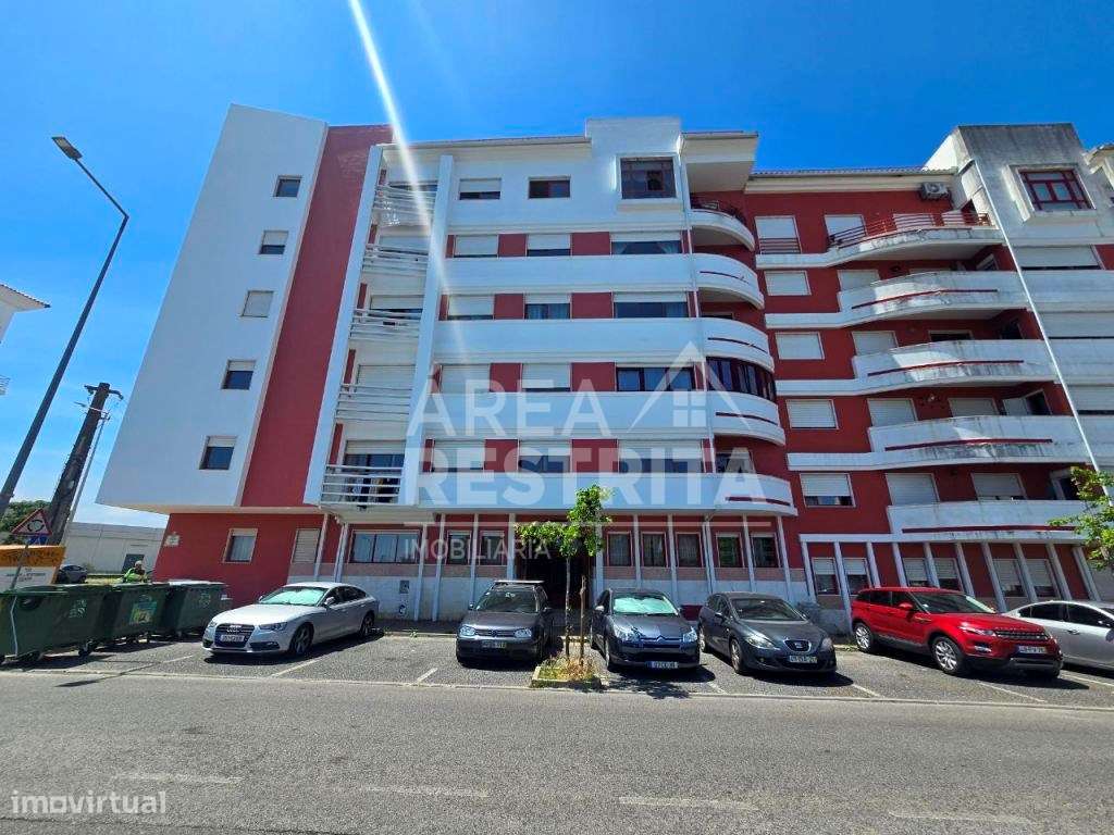 Apartamento T2 c/Parqueamento, na Cavaleira - Algueirão-23
