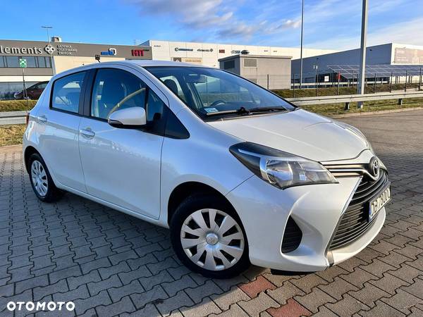 Toyota Yaris 1.33 Premium EU6 - 1