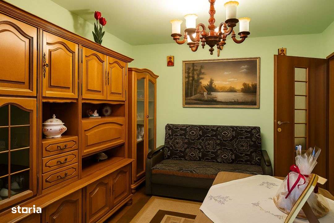 Zorilor,Pasteur apartament 2 camere decomandat, etaj 3, balcon ideal l-0