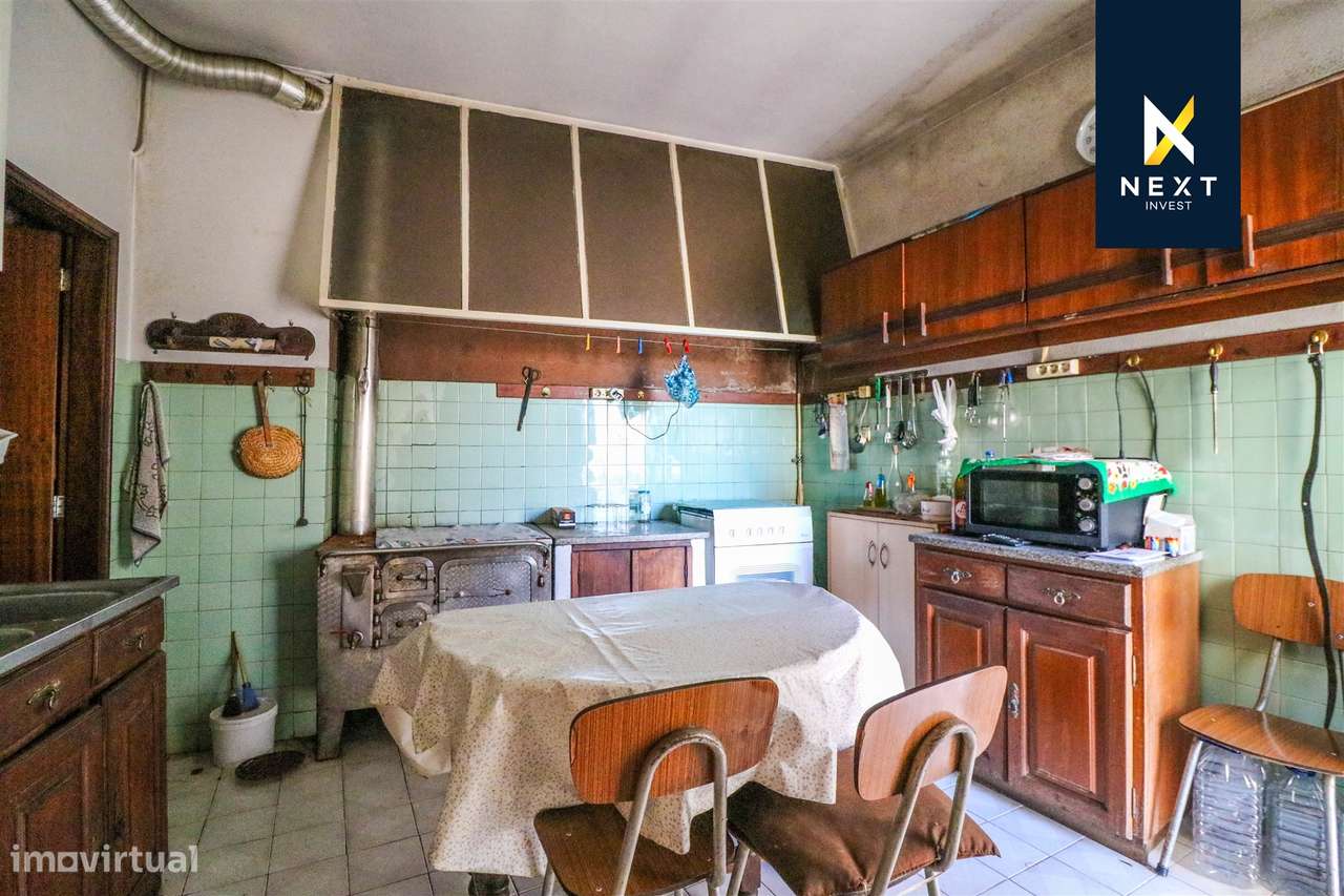 Moradia T4 para venda em Abraveses-21