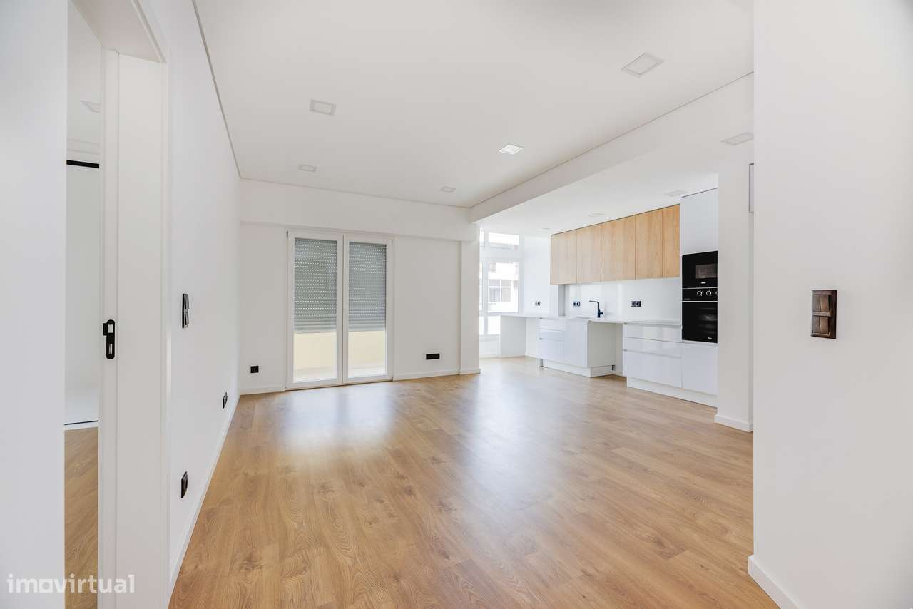 APARTAMENTO T3 | TOTALMENTE REMODELADO | SÃO JOÃO DA TALHA | LOURES-3