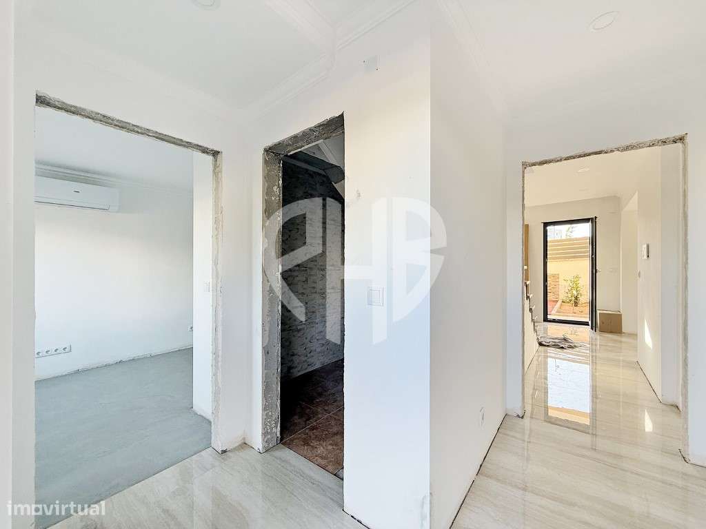 Moradia Isolada T4 Nova com Piscina Aquecida | Caparica | Conclusão...-12