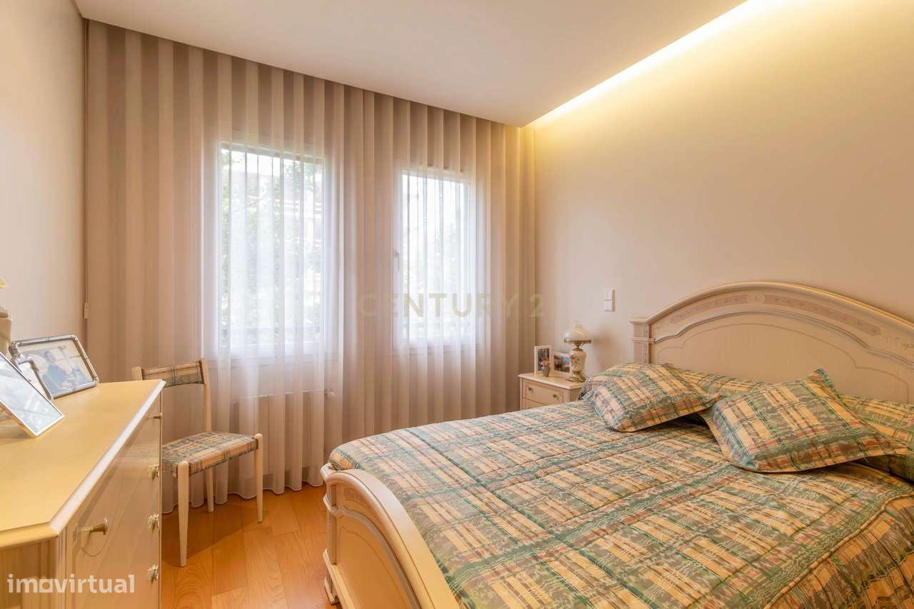 Apartamento T2 em Oliveira do Douro, Vila Nova de Gaia-32