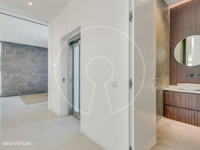Luxuosa moradia T6 contemporânea em Birre-13