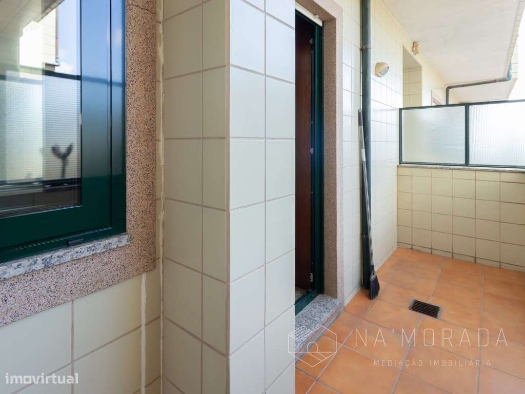 Apartamento T2 renovado, vendido totalmente mobilado e equipado em ...-22