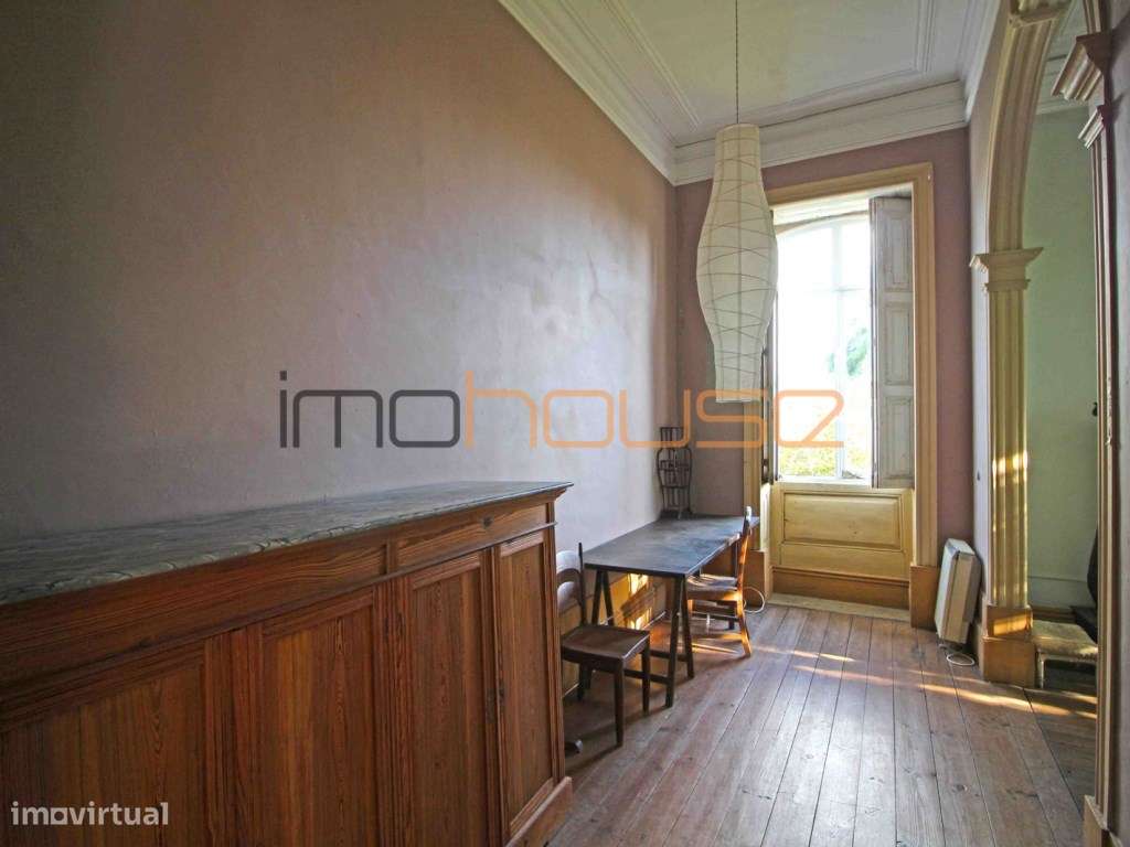 Casa senhorial do século XIX ( Zona Espaço Central II)-31