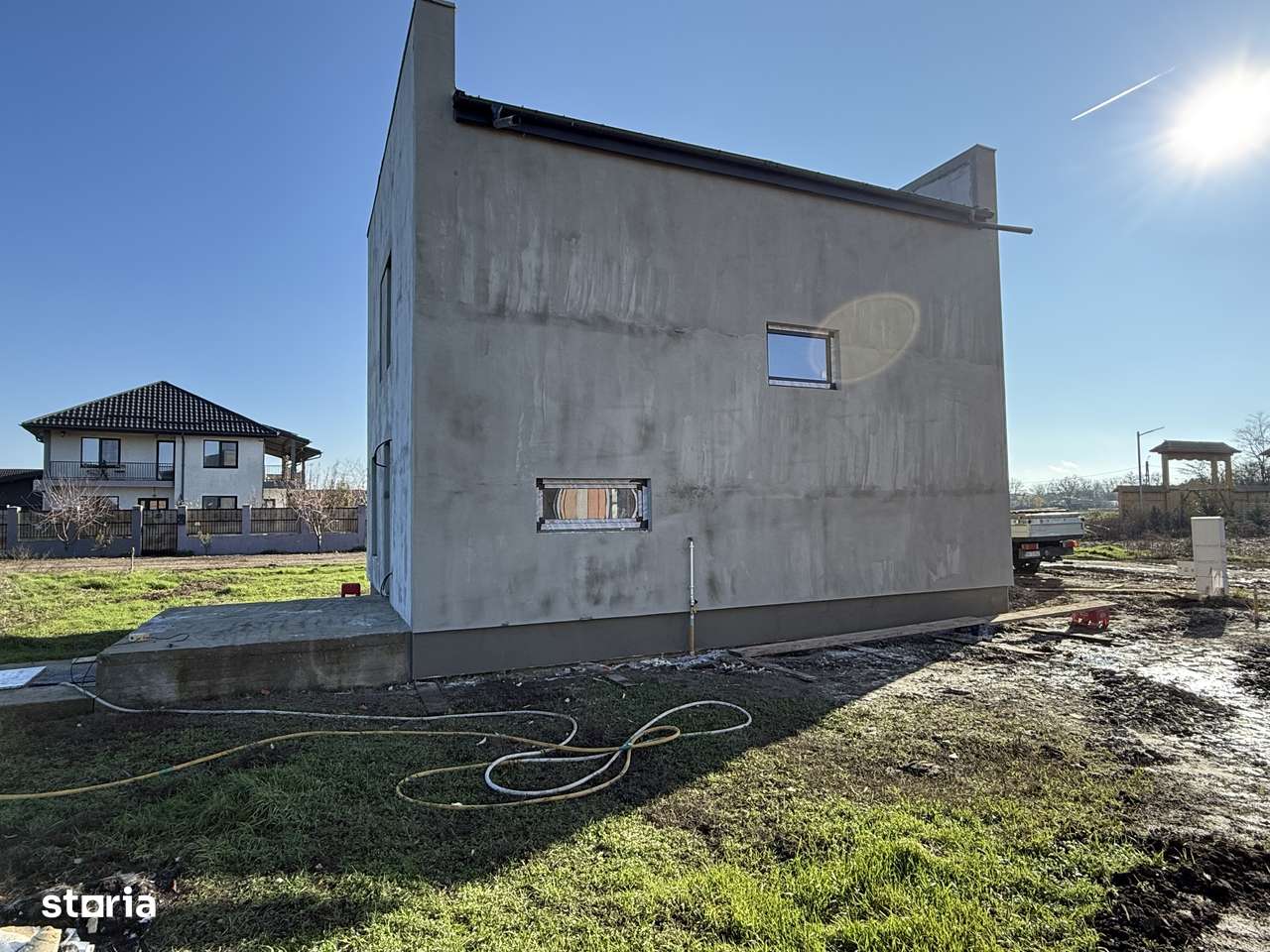 Casă de Vanzare - Imagine principală: 4/17