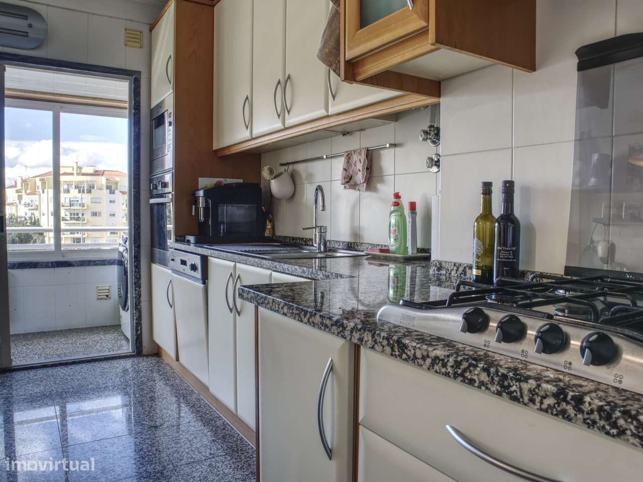 T3 de Prestígio, Arneiro 160 m² Conforto Espaço e Localização Premium - Grande imagem: 3/29