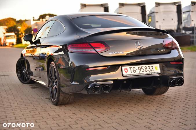 Mercedes-Benz Klasa C AMG 43 Coupe 4Matic AMG Speedshift TCT 9G - 14