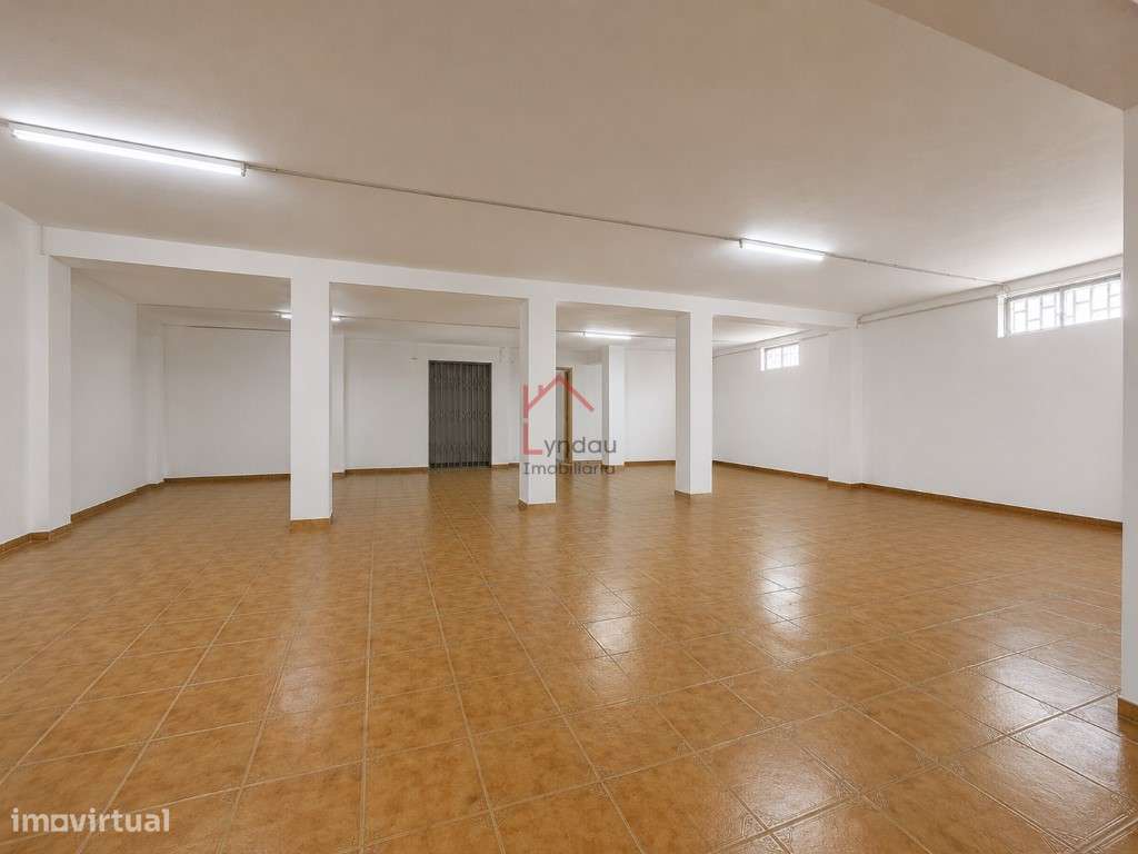 Pavilhão industrial Joane VNF-3
