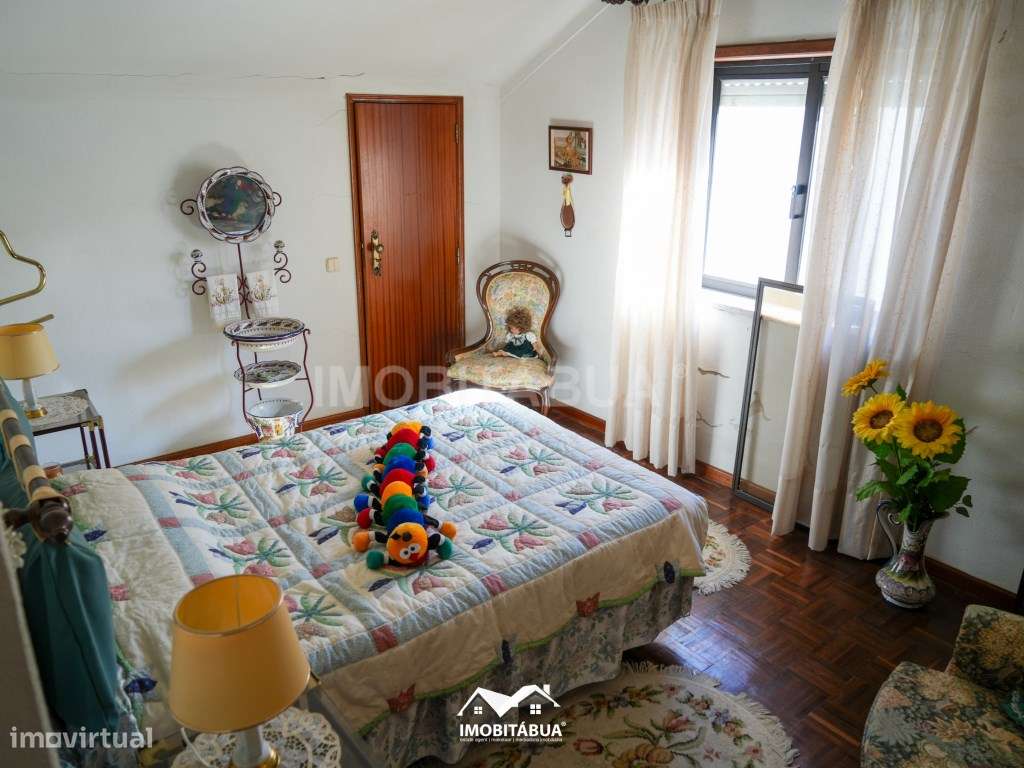 Moradia T5 com Piscina (Jacuzzi Integrado), Jardim e Churrasqueira-22