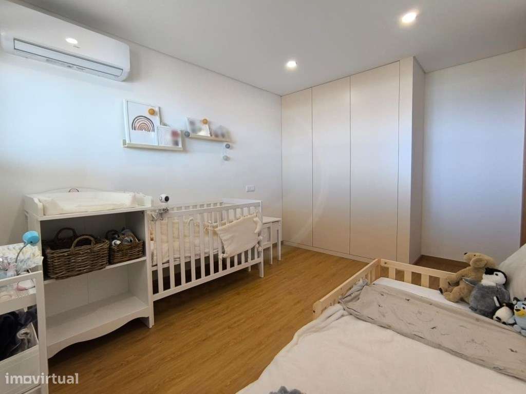 T2 Duplex com Terraço em 1ª Linha de Mar em Vila do Conde-13