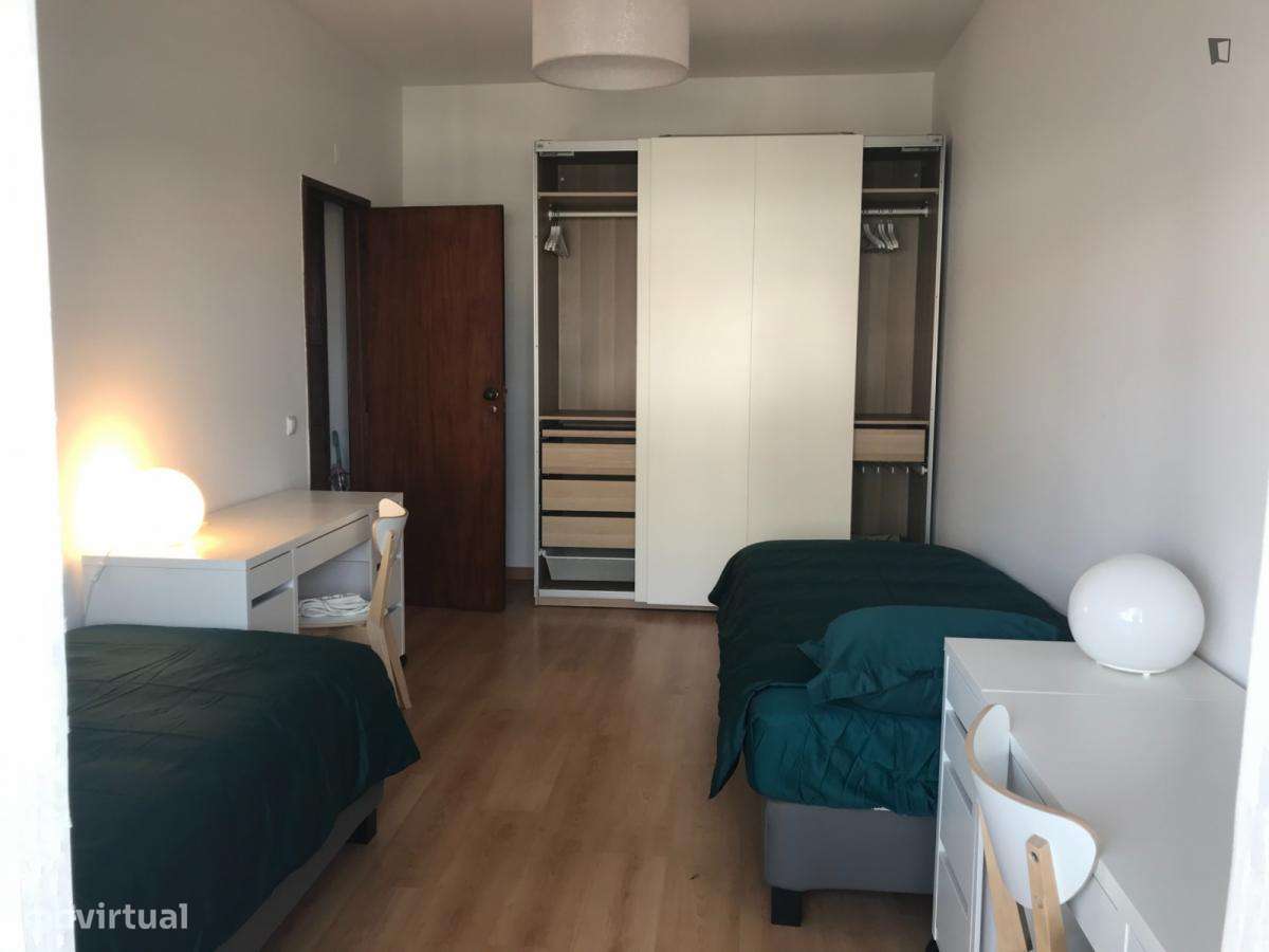 Quarto - localizado em Olaias Lisbon - Grande imagem: 5/10