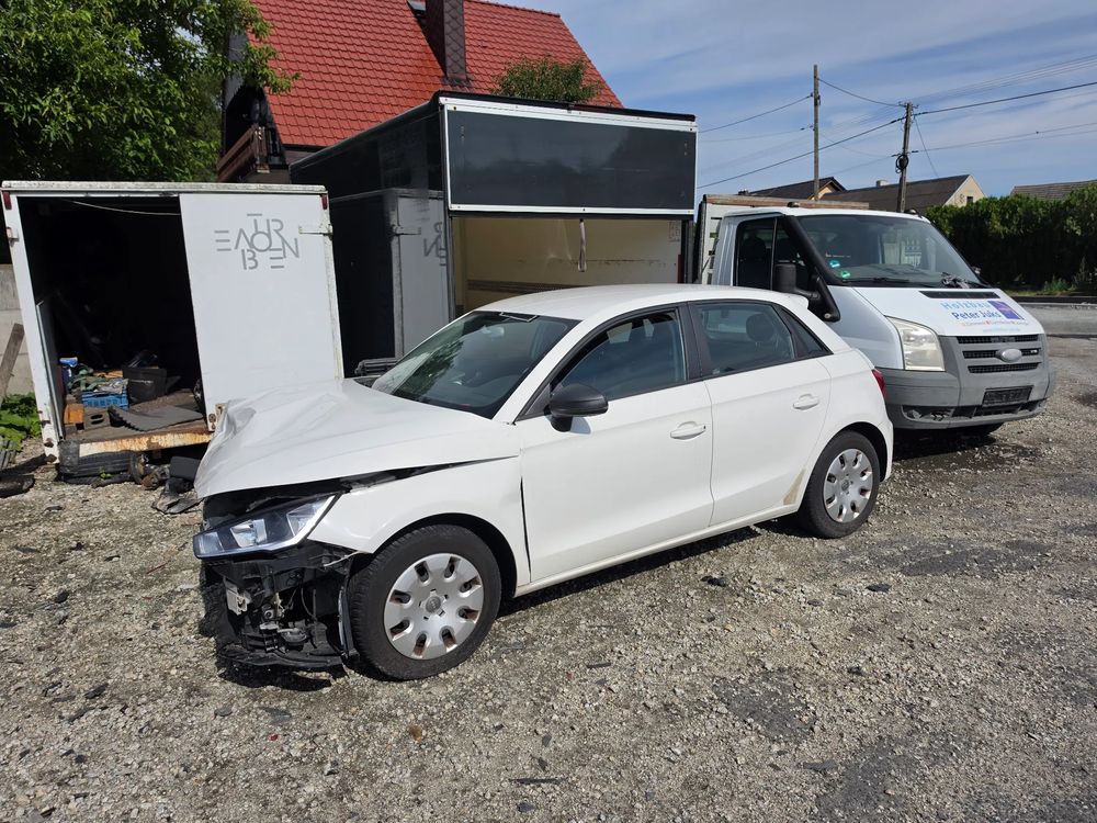 Audi A1 8X (2010-2018) 1.0 TFSI ultra S tronic 2015