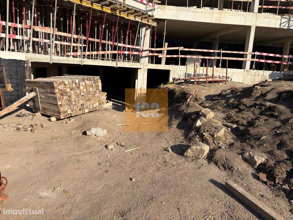 T1+1 novo com varanda e jardim - Oak Porto-36