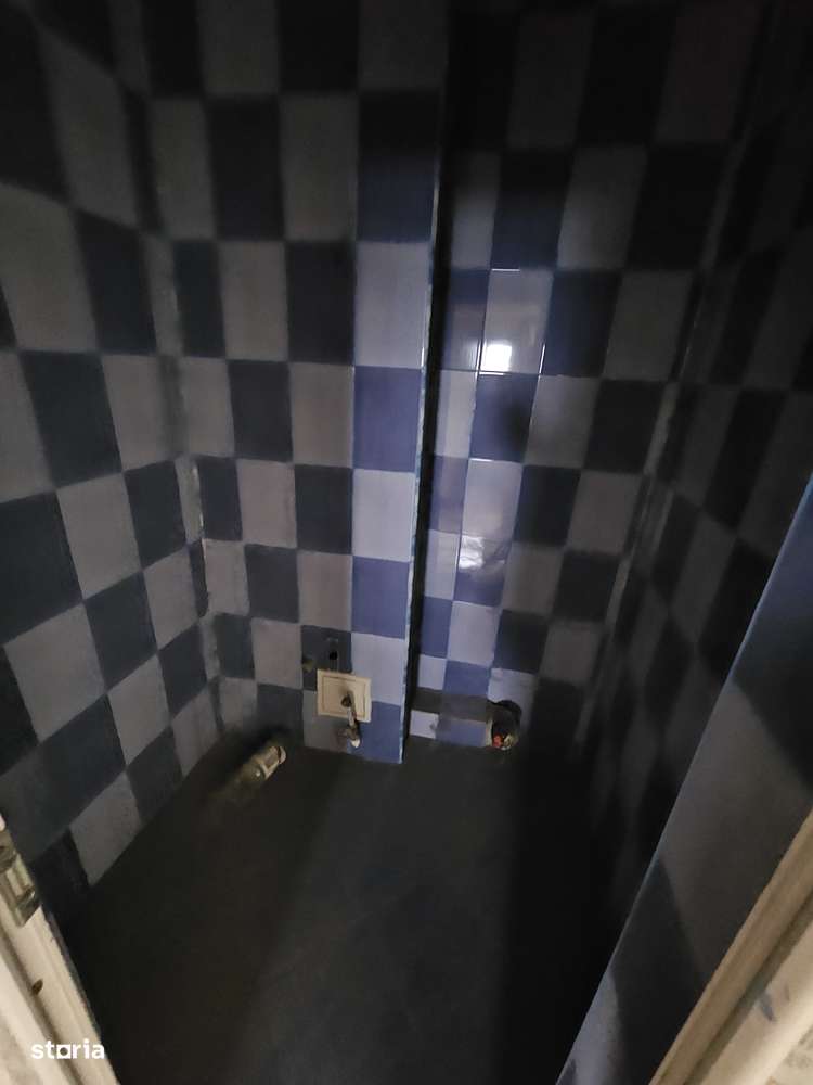 Vand ap cu 4 camere zona Cinema Orizont-11