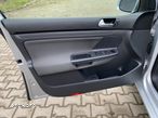 Volkswagen Golf V 1.6 Comfortline - 9