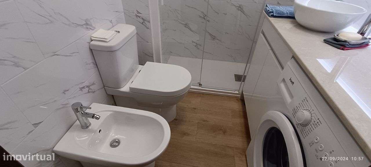 Parede Estúdio T0 cozinha equipada na Rua de Malange - Grande imagem: 5/12