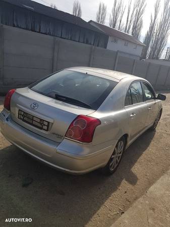 Dezmembram/Piese Toyota Avensis 2.0 d. D4D , an fabr. 2006 - 2