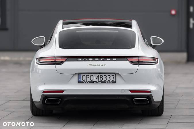 Porsche Panamera 4 E-Hybrid - 7