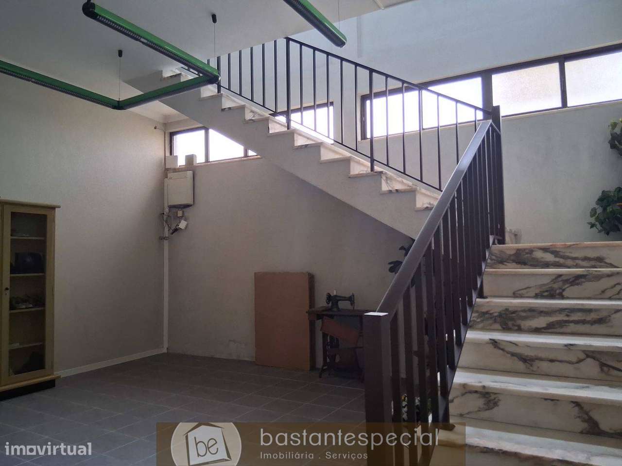 Armazém com Licença Industrial - Grande imagem: 3/20