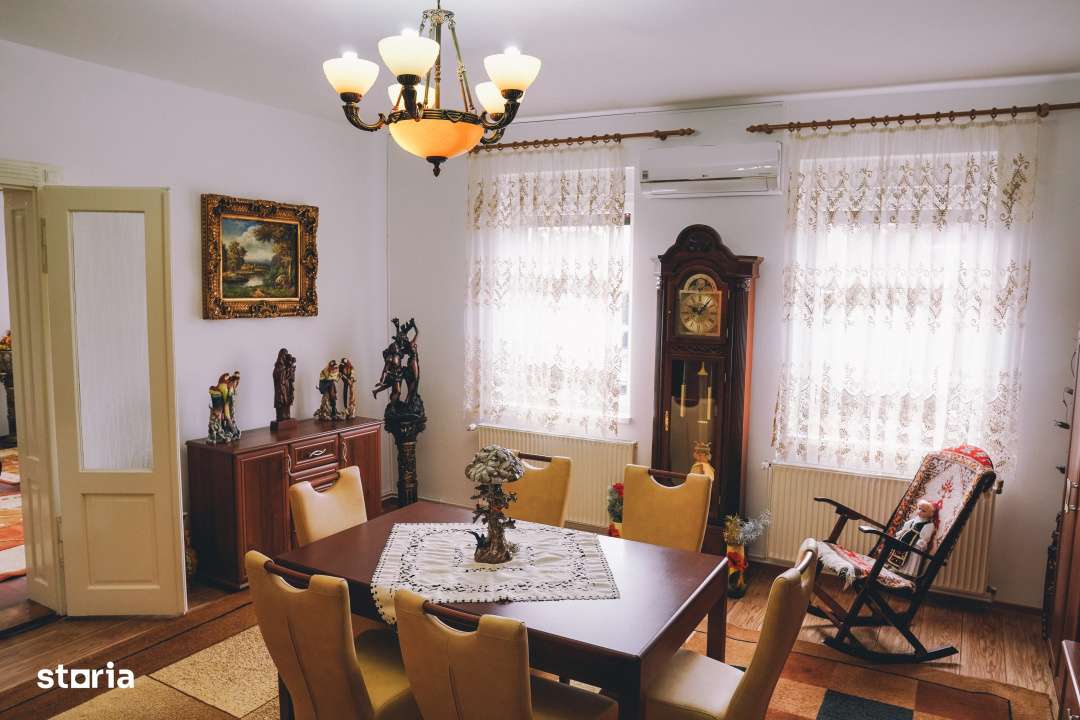 Casa renovata integral 4 camere + garaj | Piata Cluj, Str. Paris, Sibi-11