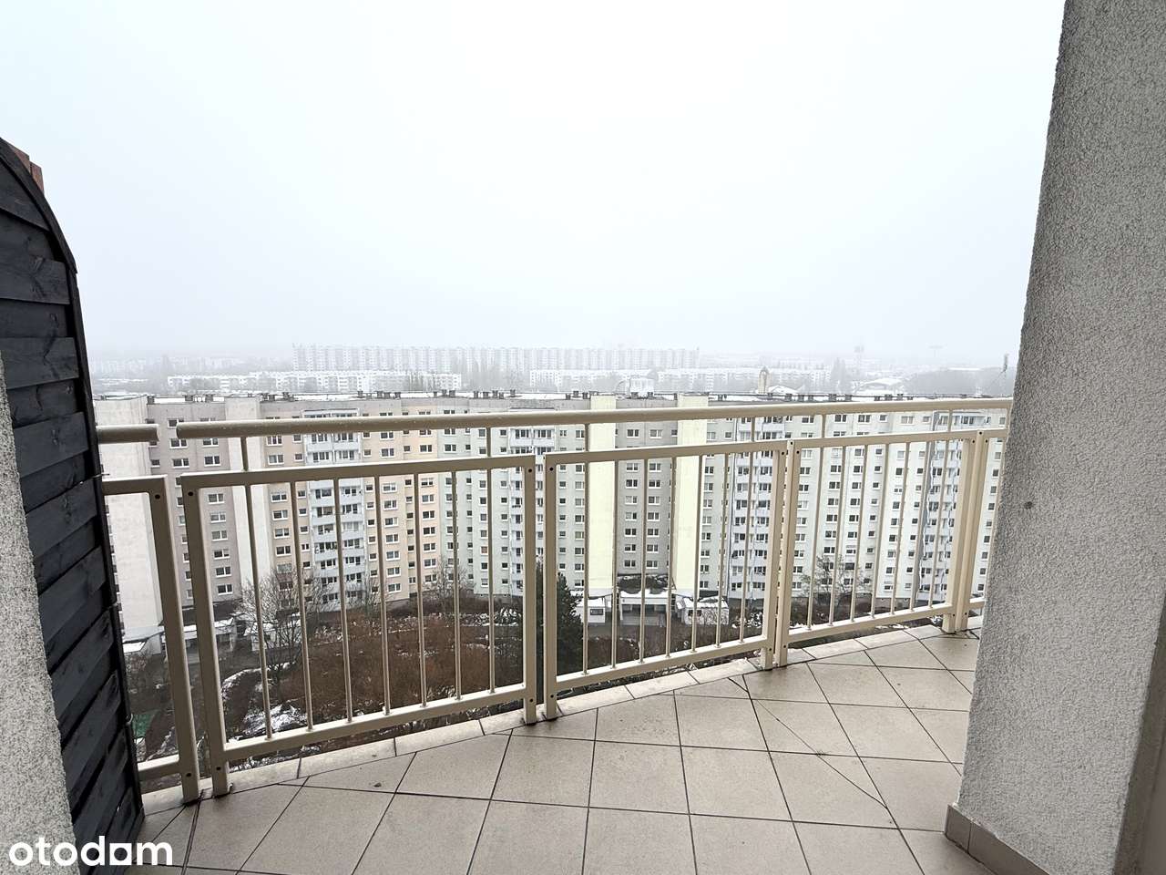 Mieszkanie 2-pokojowe z komórką lokatorską w Chartowo Tower – Poznań-11