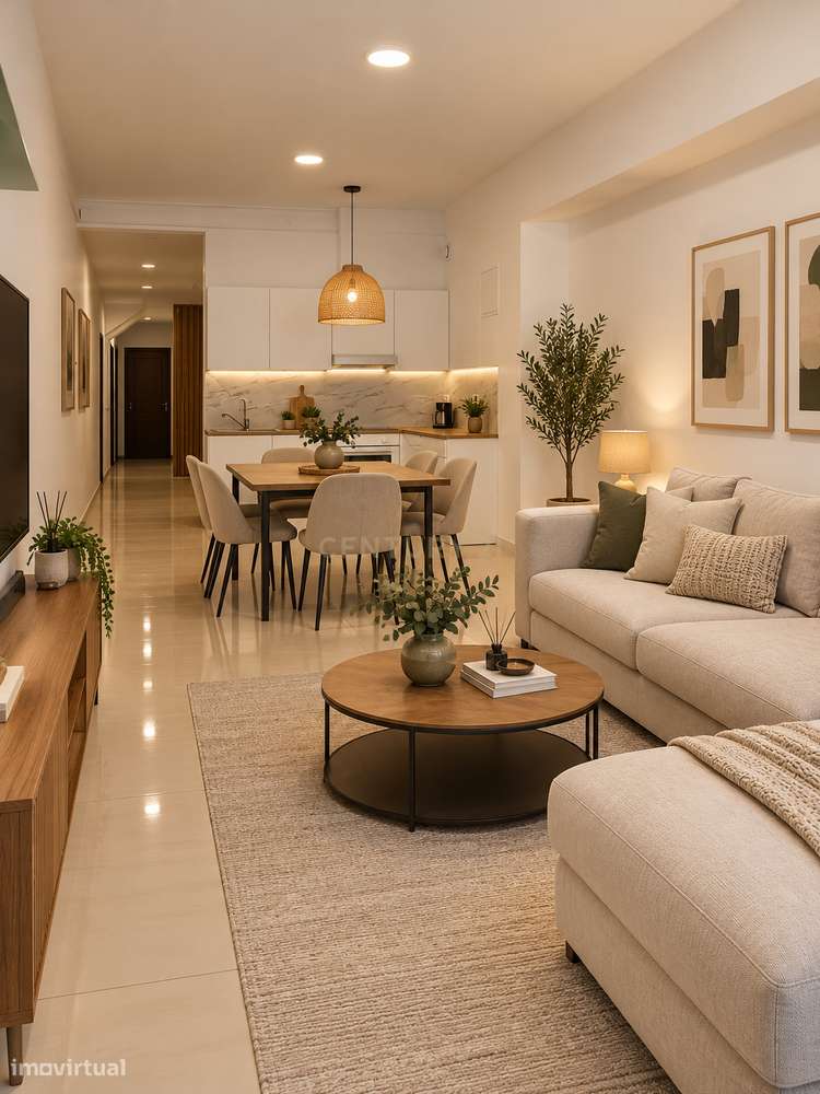 Escritório/ Apartamento T4 no centro da Marinha Grande-0