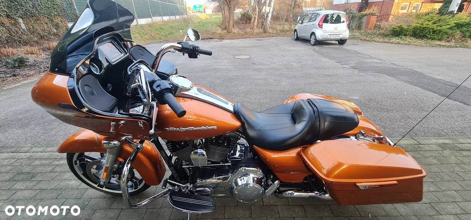 Harley-Davidson Touring Road Glide - 37