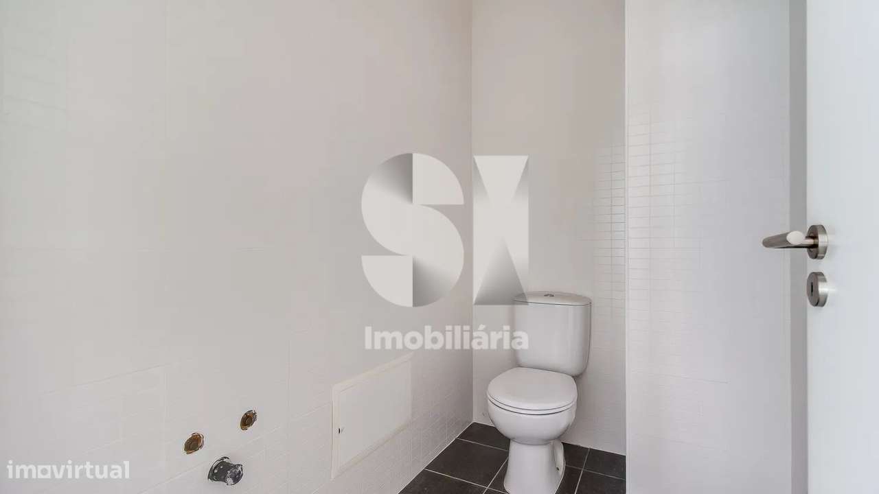 Loja de Rua em Zona Pedonal – Meirinhas | Pombal - Grande imagem: 3/21