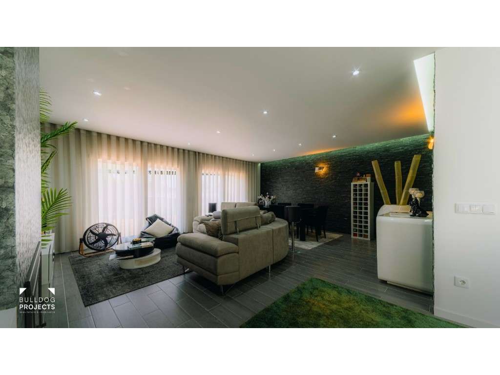 Moradia Isolada T4 Triplex Venda Coimbra-22