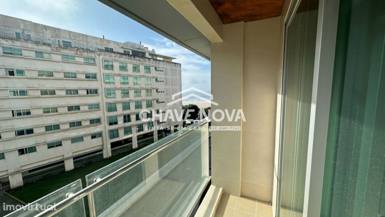 Apartamento T2 primeira linha mar vista Mar Matosinhos Sul